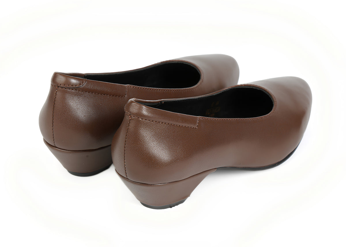 Inspire Pumps - AGSU Brown Leather 1.25" Kitten Heel
